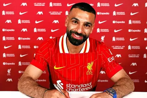 رسميًا.. التاريخ لن يقف عند هذا الحد.. ليفربول يجدد تعاقد محمد صلاح